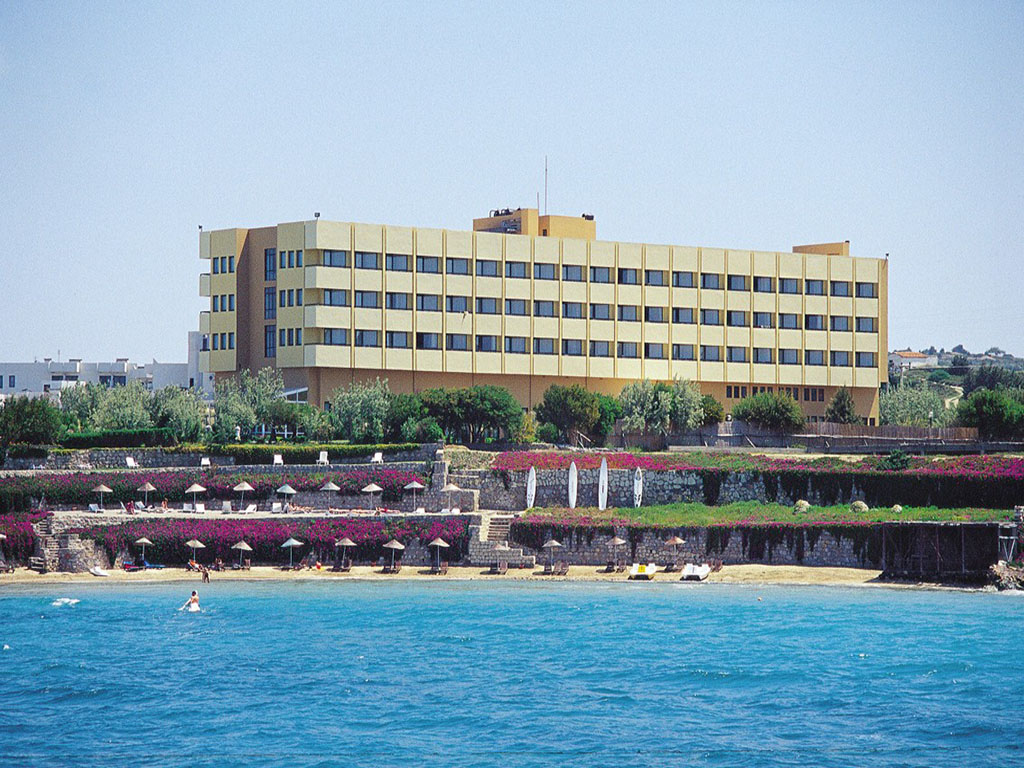 Babaylon-Hotel-çeşme