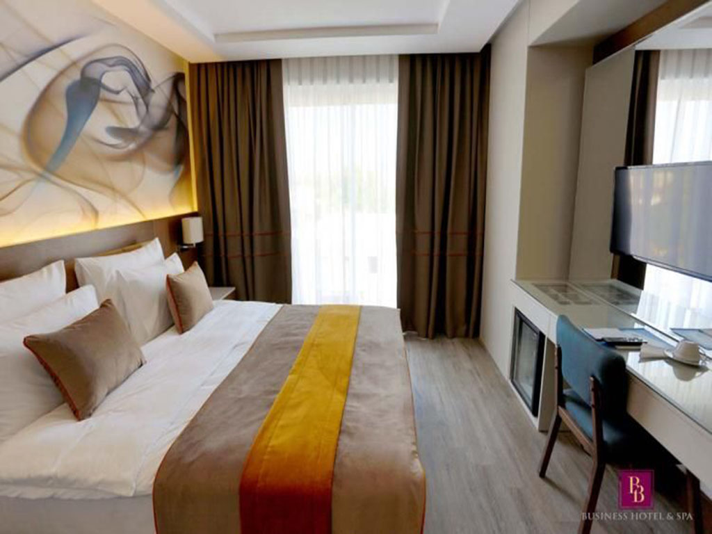 B Business Hotel Spa