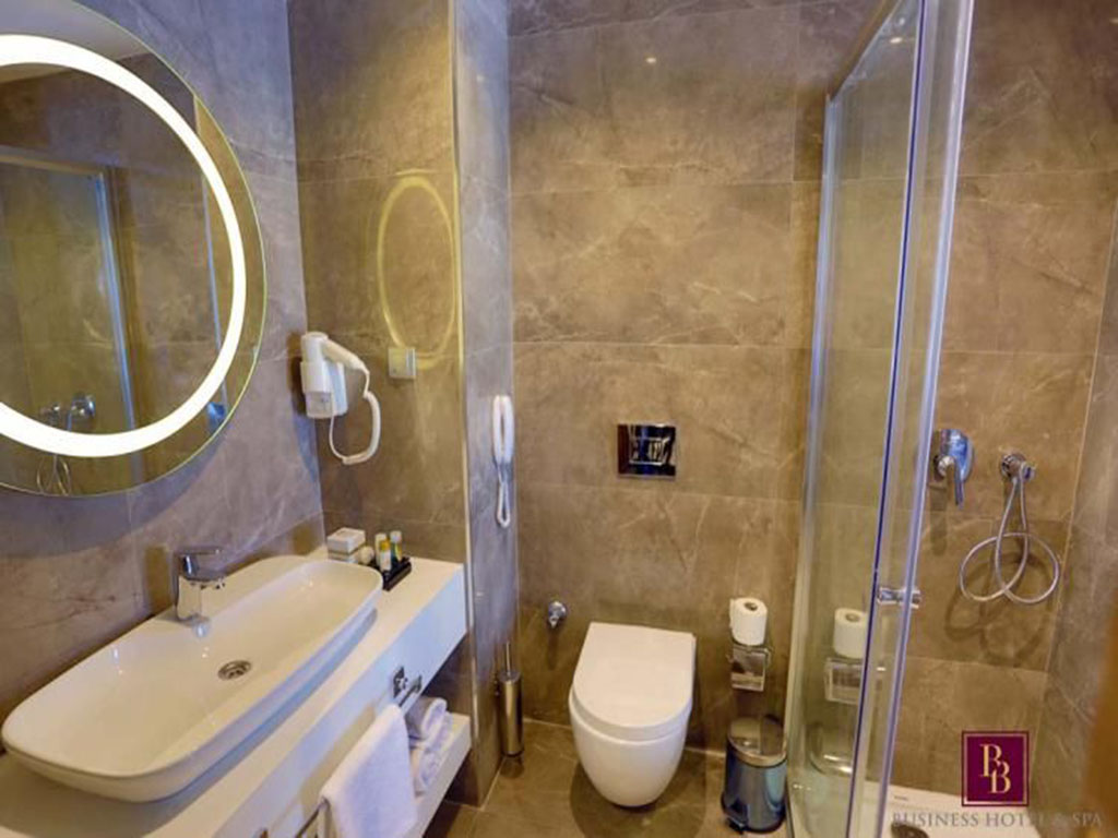 B Business Hotel Spa