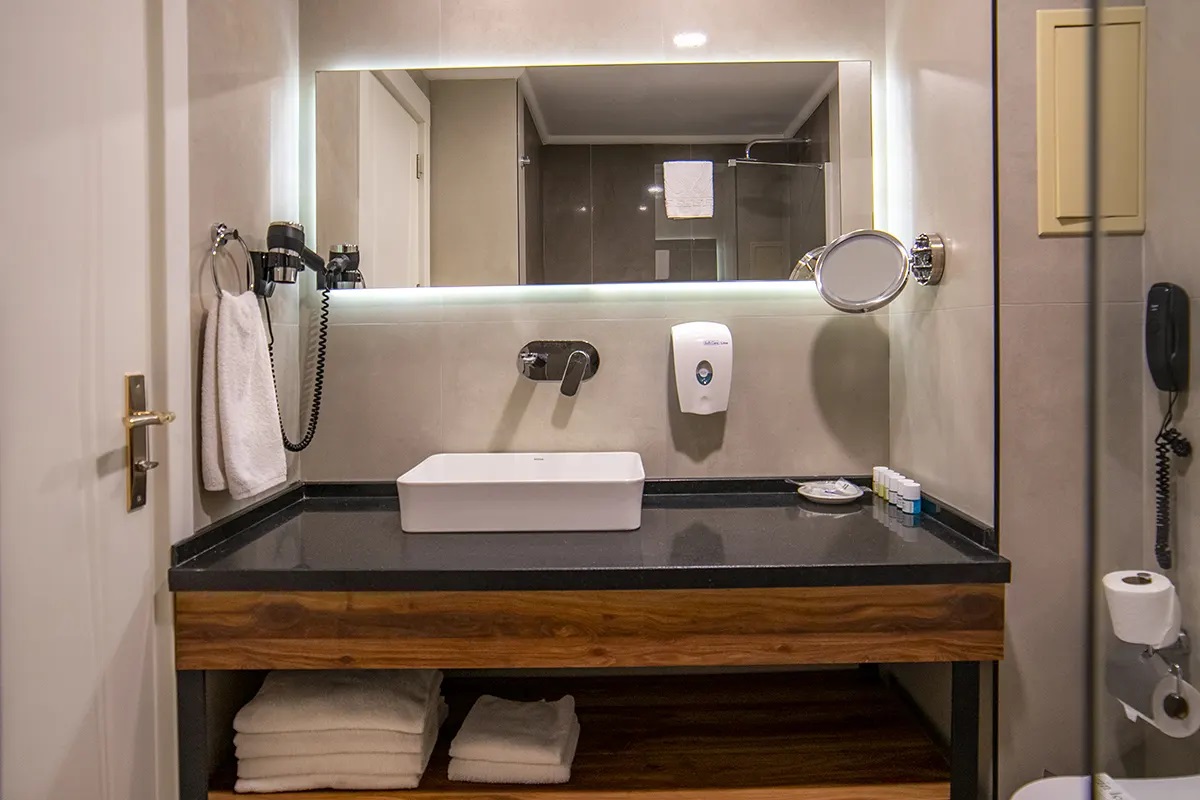 CİTY POİNT BEACH AND SPA HOTEL