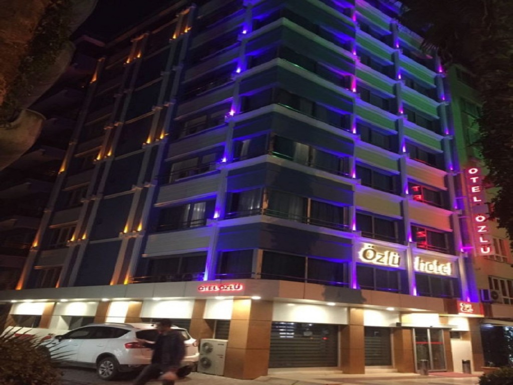 Özlü Otel