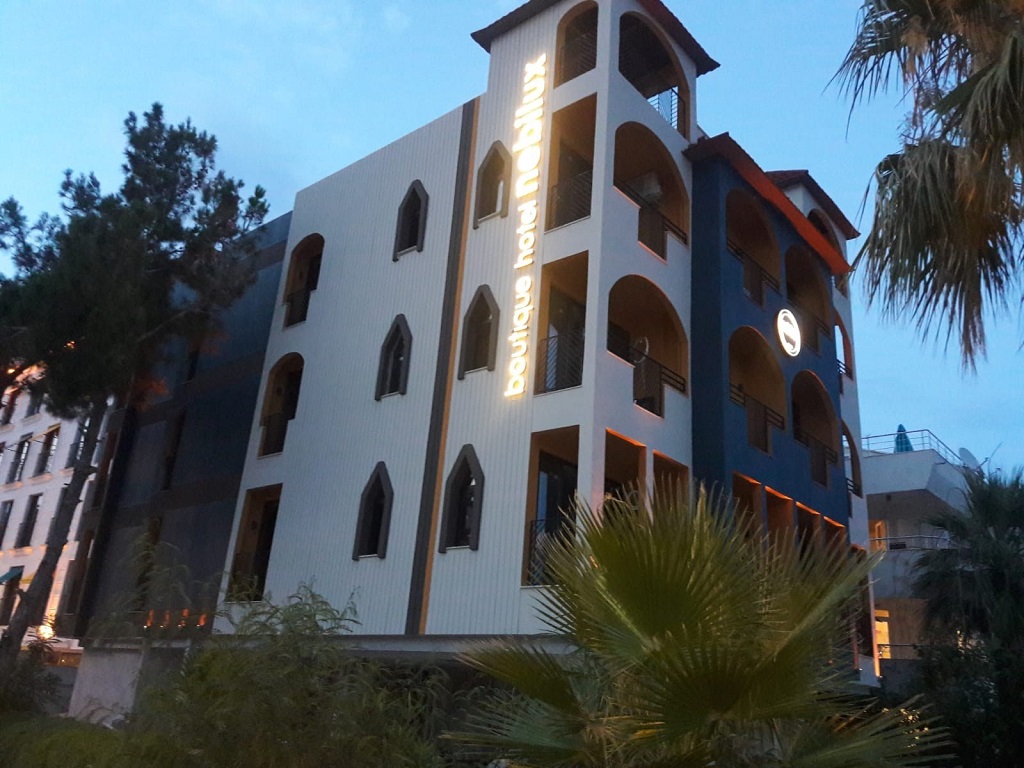 Nebilüx Otel